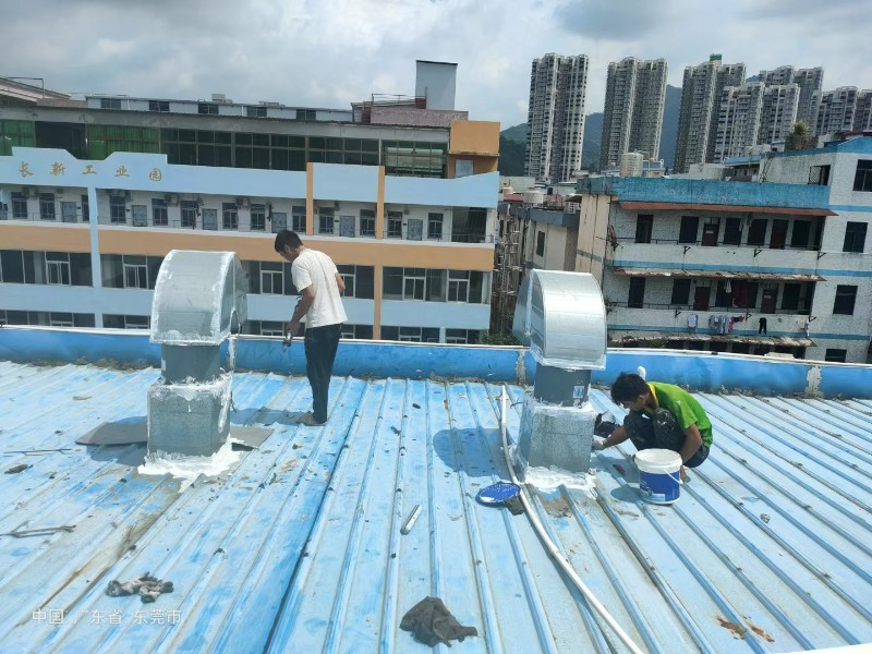 下冶镇钢结构屋面涂料维修方法